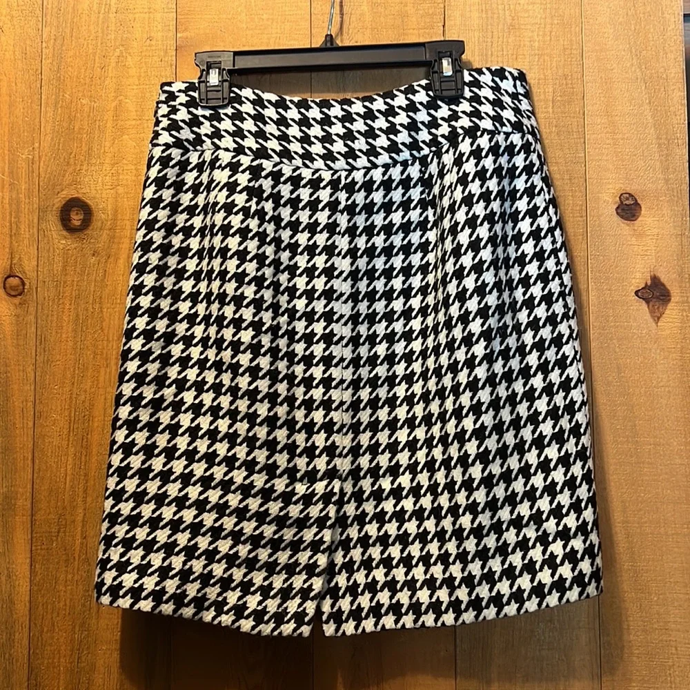 Ann Taylor skirt‎